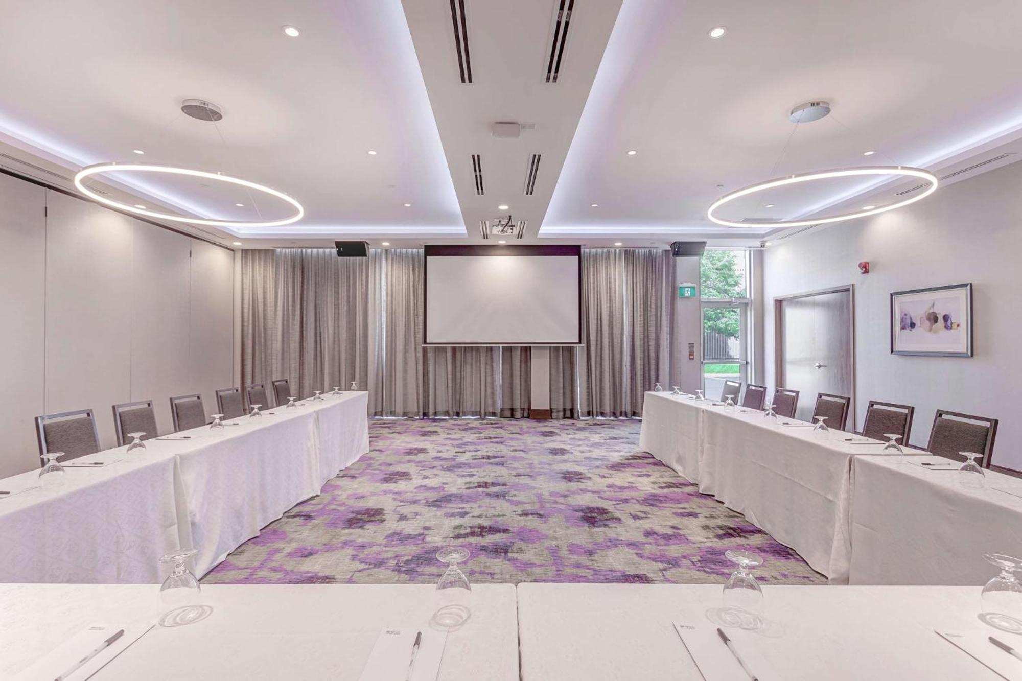 Hilton Garden Inn Toronto/Brampton West, Ontario, Canada Buitenkant foto